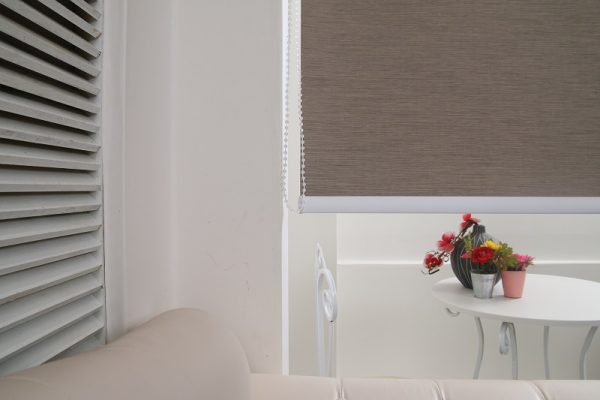 Rèm cuốn màu nâu Polar